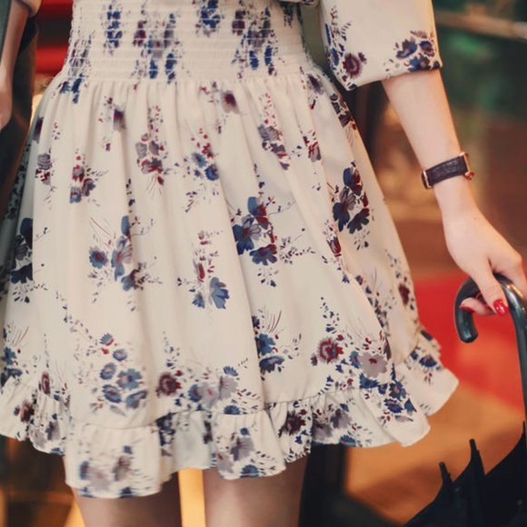 Long-Sleeved Floral Print Chiffon Dress Size Small in Light Tan - Picture 10 of 15